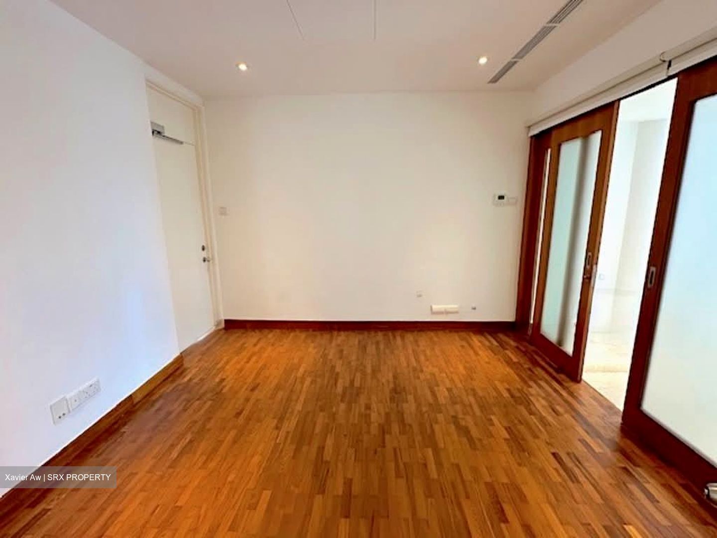 The Colonnade (D10), Condominium #539158241